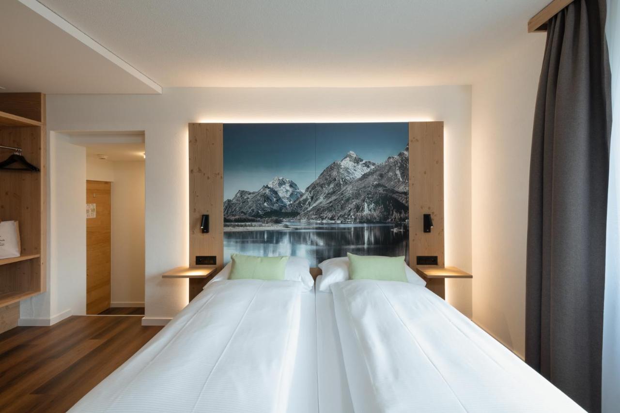 Berghotel Randolins St. Moritz Exterior photo